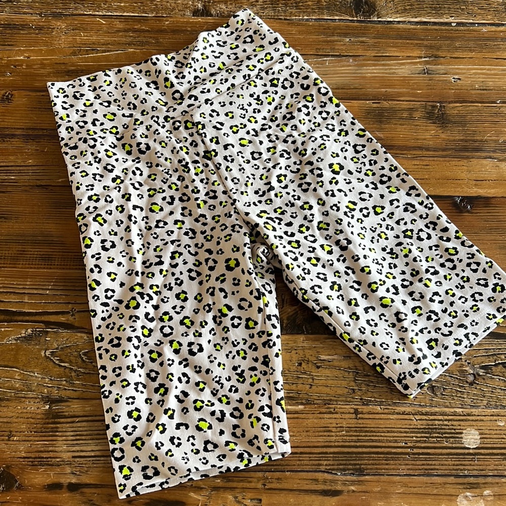 NEW BB DAKOTA off duty Soft Beige Leopard Print Shorts